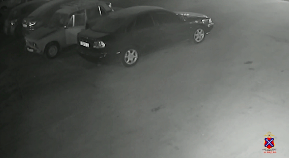19-летний парень покатался на угнанной машине и вернул ее обратно в Волжском: видео