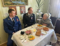 Прокурор и судья Волжского навестили 102-летнюю участницу Сталинградской битвы Александру Ивановну Лемякину