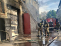 В Волжском сгорел автосервис и автомобиль