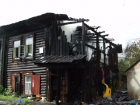 В Средней Ахтубе из-за игр с огнем сгорели два деревянных дома и хозпостройка