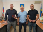 Волжские волонтеры удостоены наград ЛНР за гуманитарную миссию