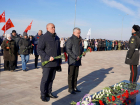 Глава Волжского почтил память защитников Сталинграда в годовщину Победы