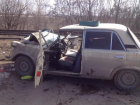 В Волжском при сильном столкновении ВАЗа и МАЗа пострадал водитель