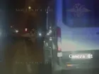 В Волгограде полиция стрельбой остановила угнанную пьяным скорую помощь: видео