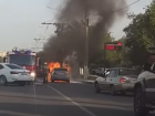 Названа причина возгорания иномарки на дороге в Волгограде: видео