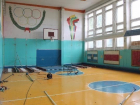 Среднеахтубинским школьникам предложили заниматься физкультурой на улице- в спортзалах опасно