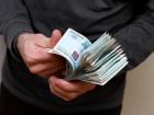 Почти 3,1 миллиона рублей задолжали своим сотрудникам предприятия Волжского