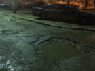 На убитую внутриквартальную дорогу волжане пожаловались властям