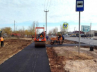 В Волжском обновили дорогу на улице Паромной - остались последние штрихи