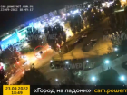 Нелепая авария попала на видео в Волжском 