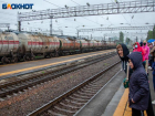 В Волжском закрыли проход на перрон вокзала: как попасть на поезд
