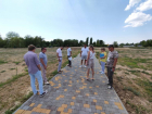 «МАУ СГТ строит для себя, а не для жителей»: как прошла проверка новых парков в Волжском