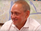 Я работал секретарем завода, - мэр Волжского