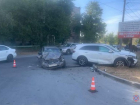 В результате аварии в Волжском госпитализировали двух человек