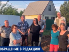 В Волжском дачники возмущены заменой труб в разгар поливочного сезона: видео
