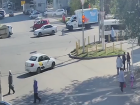 Столкновение иномарок на окраине Волгограда попало на видео