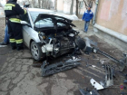 Стали известны подробности столкновения автомобиля с домом в Волжском