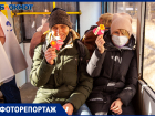 «Влюбленный автобус» курсировал по Волжскому в День Святого Валентина: фоторепортаж