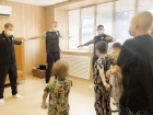 Футболисты ФК «Ротор» провели зарядку и подарили улыбки маленьким пациентам онкодиспансера