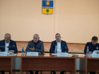 Глава Волжского Игорь Воронин раскритиковал УК за антисанитарию во дворах и подъездах