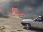 На видео попало, как в ГСК "Лада" Волжского гаражи горели вместе с машинами 