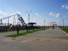 В парке «Волжский» завершается монтаж американских горок