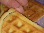 Печенье с начинкой из проволоки продают в Волжском