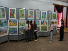Передвижная выставки детских рисунков «Весенние хлопоты» открылась под Волжским