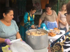 Татары накормили волжан национальными блюдами