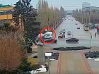 Расплатой за невнимательность стало покореженное авто: ДТП в Волжском