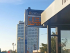 «Стало еще хуже»: волжанка пожаловалась на расположение табло у ЦУМа