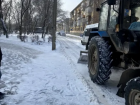 Как в Волжском ежедневно наводят порядок после снегопадов