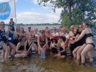 Волжские «моржи» окунулись в прохладу Ахтубы, официально закрыв сезон экстремального купания
