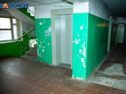 В Волжском заменили лифты в многоэтажках