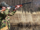 Охотника из Среднеахтубинского района оштрафуют и возможно лишат оружия