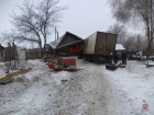 Ночью под Волгоградом грузовик с яйцами уничтожил частный дом