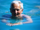 Пожилые волжане бесплатно оздоровляются в бассейне