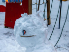Ничего, кроме уборки снега не смогли себе позволить на праздники жители Волжского
