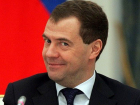 К Медведеву обратились волжские депутаты, попросив вернуть городу контроль за заводами-загрязнителями
