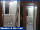 «Обгаженный» лифт стоит на 1 этаже открытым, а воду не пускают 5-ый день: о работе УК в Волжском