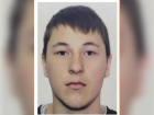 В Волжском продолжаются поиски без вести пропавшего молодого человека