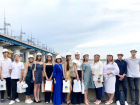 Волжским выпускникам-стобальникам провели экскурсию по Волжской ГЭС