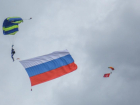 В Волжском высадились парашютисты