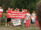 Мэрия города отмолчалась на митинге дольщиков "АхтубаСитиПарка" в Волжском