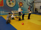 В Волжском прошли занятия физкультурой для детей с ментальными нарушениями