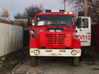 Пожарная машина не смогла развернуться на месте происшествия в Волжском: видео