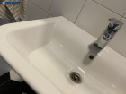 В Волжском отключили воду из-за течи