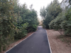 В Волжском установили новый тротуар в 37 микрорайоне