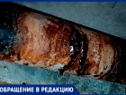 В Волжском месяцами живут с вонью канализацией в квартирах
