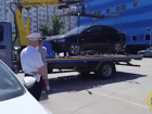 В Волжском «Митсубиси Лансер» арестован прямо на парковке «Волгамолл» за долги